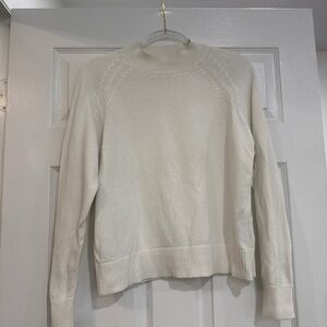 Quince cream sweater